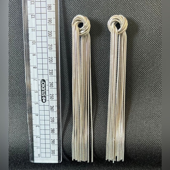 Elegant Silver Earrings - Picture 3 of 3